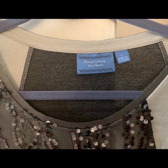 “Simply Vera” Vera Wang Shirt - Picture 4 of 4